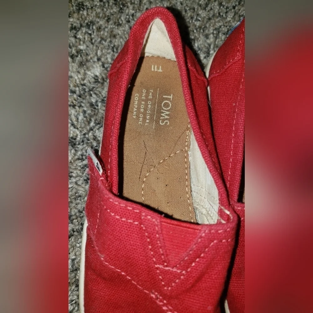 TOMS| Kids Red Canvas Shoes